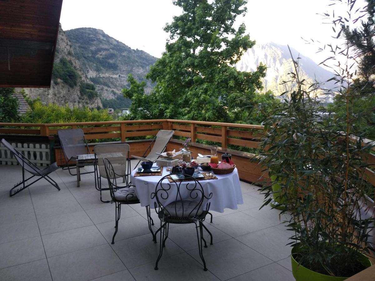 Bed and Breakfast La Marmotte De La Tour Zewnętrze zdjęcie