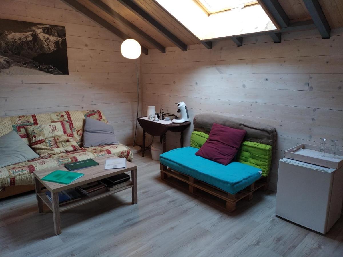 Bed and Breakfast La Marmotte De La Tour Zewnętrze zdjęcie